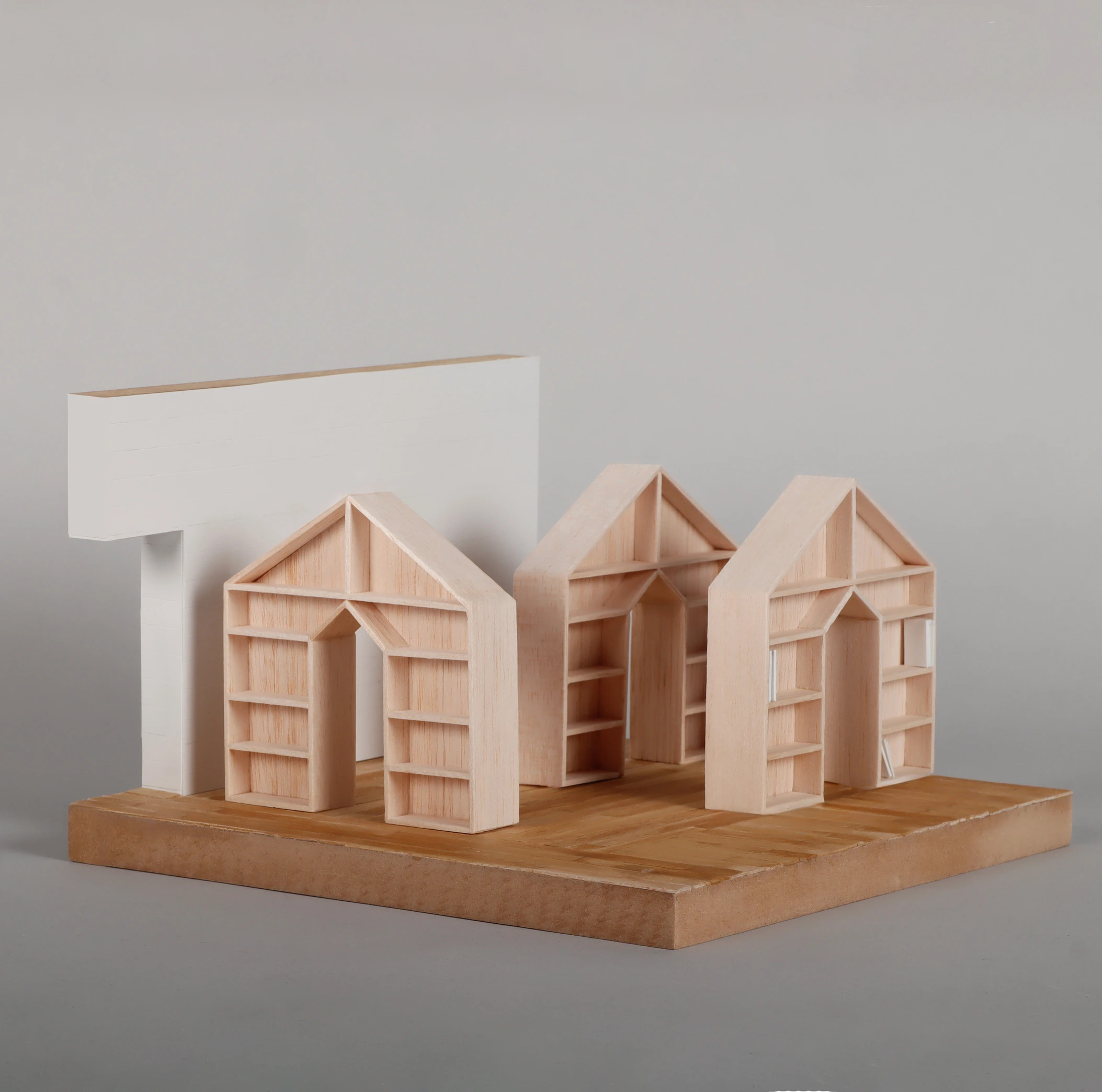 Maquette en bois de la bibliothèque Book House