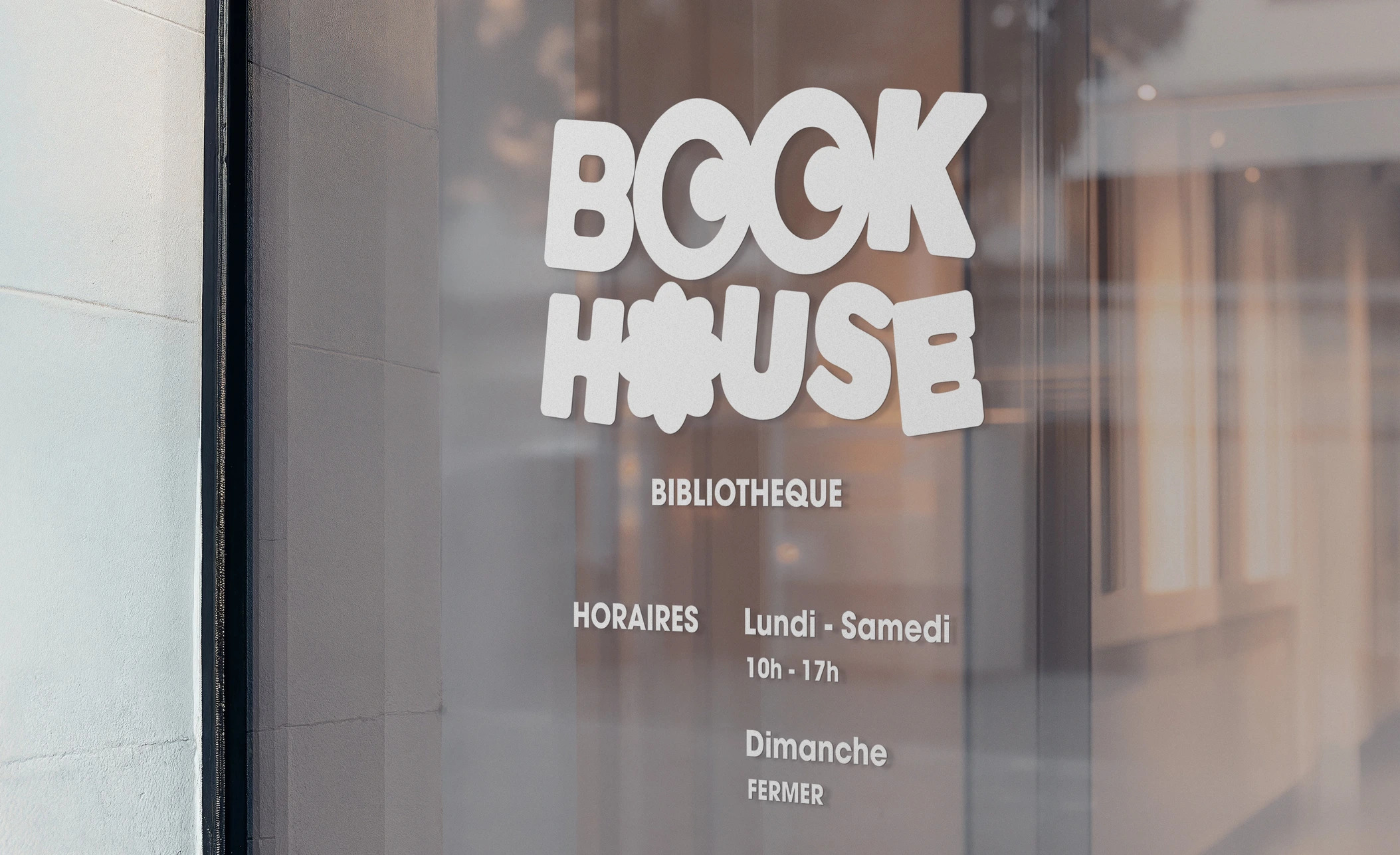 Vitrine de la bibliothèque Book House