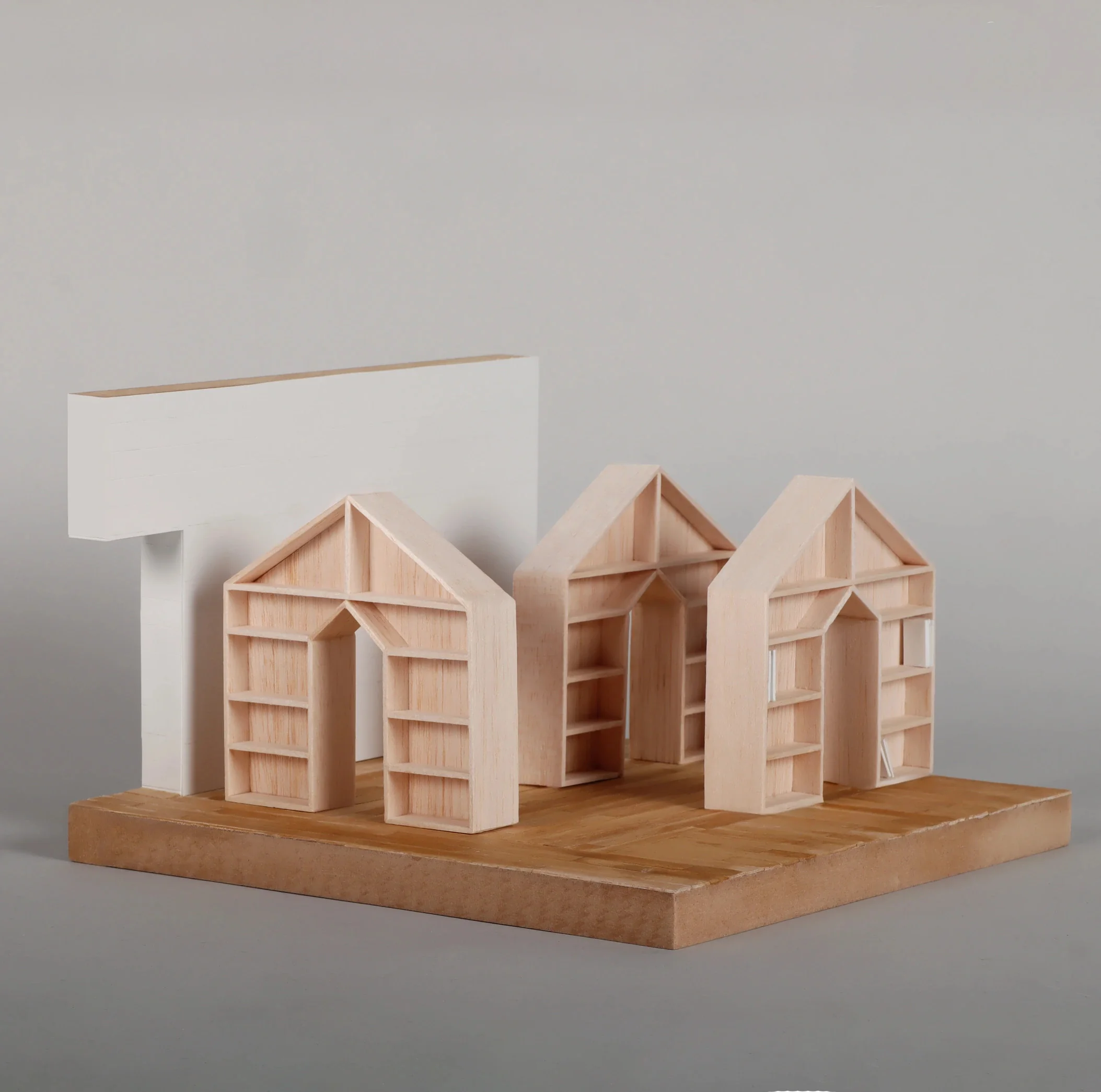 Maquette en bois de la bibliothèque Book House